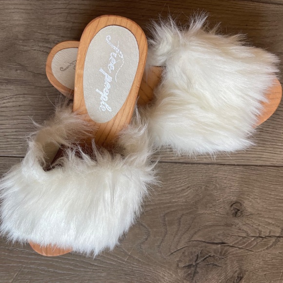 Free People White Faux Fur Sonnet Clogs - Picture 3 of 6
